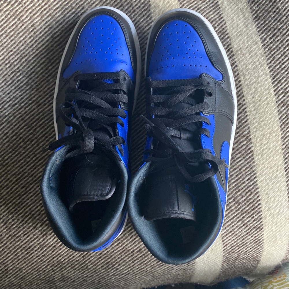 Men’s Nike air Jordan’s size 9.5 Like new